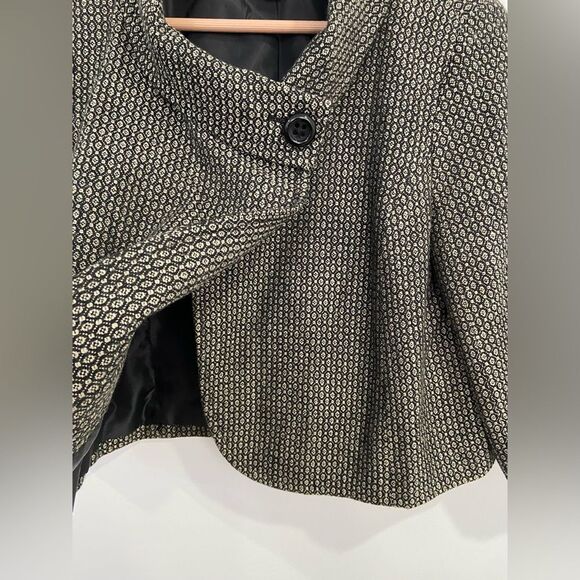 Merona Black and White Checkered Cropped Jacket. Size Medium - Picture 6 of 12